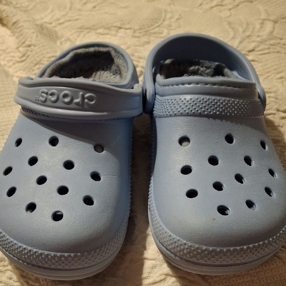 CROCS Classic Light Blue Clogs